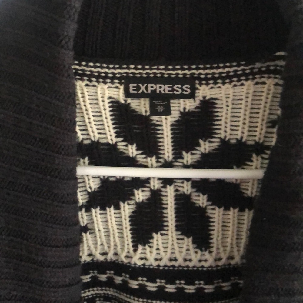 Express sweater - Picture 2 of 3